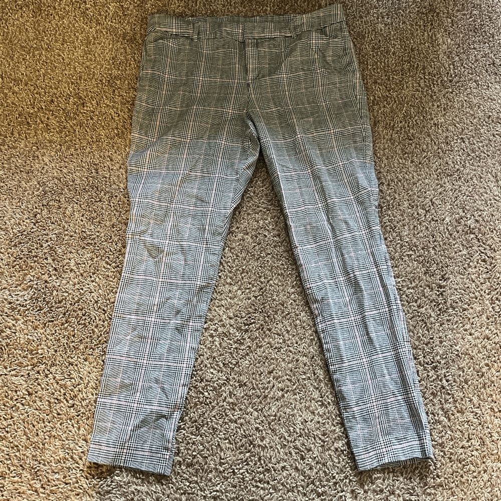 Old Navy “Pixie” business pants. Size 16